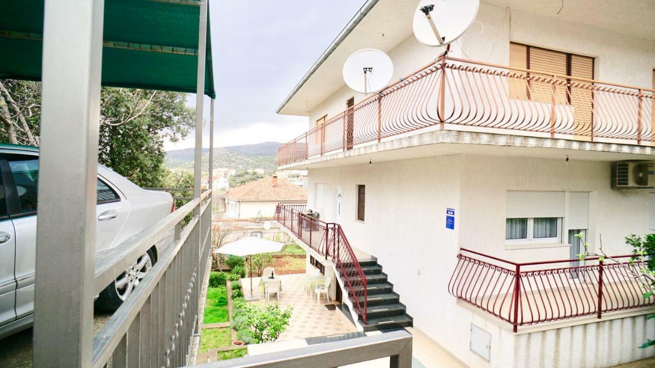 Villa La Vida Loca Seget Vranjica Exterior foto